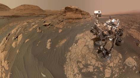 Curiosity rover takes a selfie on Mars