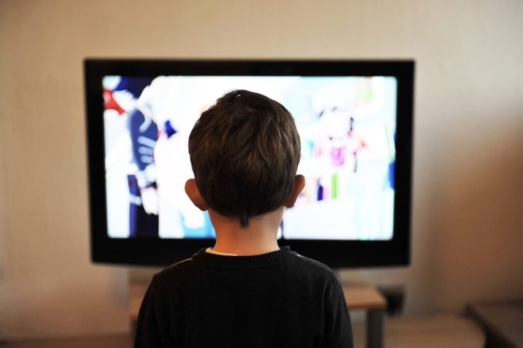 Child in front of TV from Pixabay